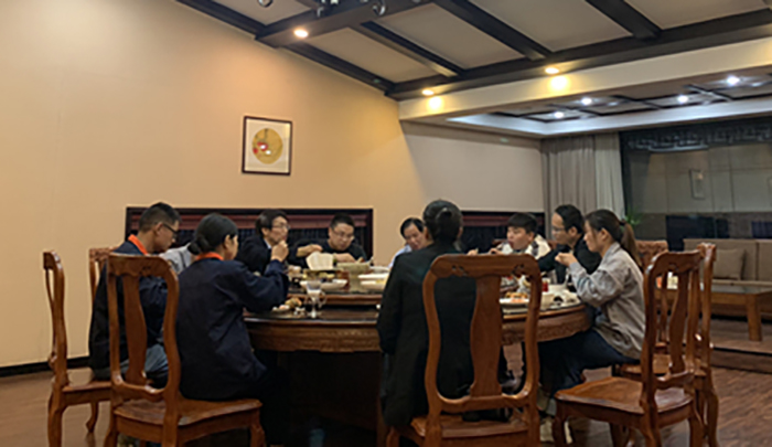 集团表扬并宴请第三季度优异员工-豪门国际官网