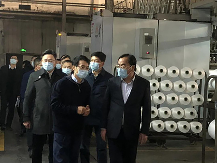 绍兴市委马卫光书记一行到集团下属友邦涤纶公司慰问留绍外地员工-豪门国际官网