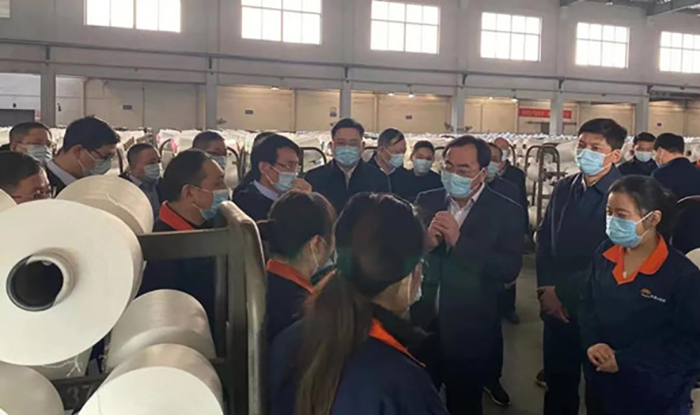 绍兴市委马卫光书记一行到集团下属友邦涤纶公司慰问留绍外地员工-豪门国际官网