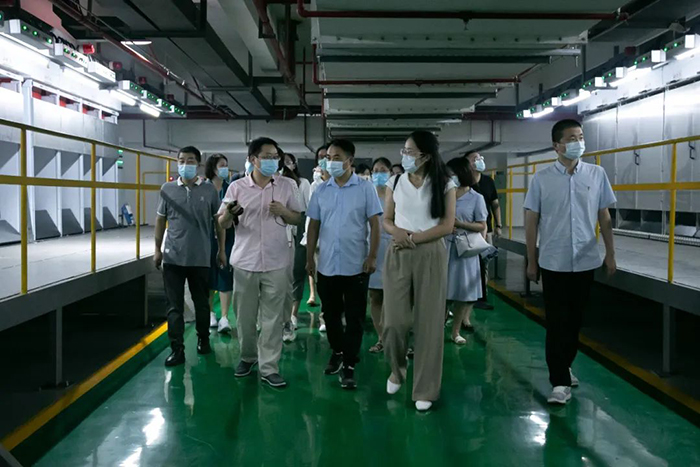 西纺柯桥研究院一行来诚邦高新旅行交流-豪门国际官网